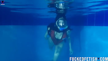 Hot skinny sexy swimwear diving mask fetish Hot skinny sexy swimwear diving mask fetish