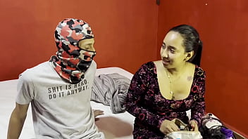 Soy un cornudo por favor fóllate a mi esposa caliente Soy un cornudo por favor fóllate a mi esposa caliente