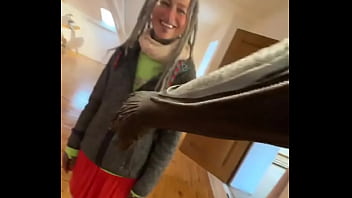 Look at this sculpture of a crazy alien what’s the wildest sculpture you’ve ever seen #aliensculpture #outof