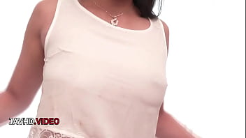 Japanese beauty anne flaunts her curves in steamy solo tease