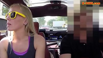 Blonde bimbo banged by nasty pawn dude