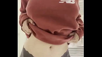 Baggy jumpers hide all the good stuff love lifting it up to show off my body and big tits