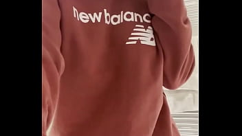 Baggy jumpers hide all the good stuff love lifting it up to show off my body and big tits