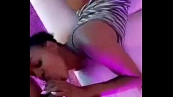 Negra me lo chupa bien rici Negra me lo chupa bien rici