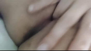 Masturbándome para mi esposo