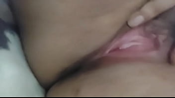 Masturbándome para mi esposo