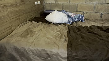 Cobré dinero para que me den un masaje desnuda y alguien si lo pagó excelente me dan un masaje y gano dinero super sabroso delicioso me encanta