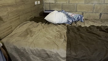 Cobré dinero para que me den un masaje desnuda y alguien si lo pagó excelente me dan un masaje y gano dinero super sabroso delicioso me encanta