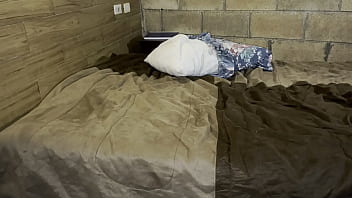 Cobré dinero para que me den un masaje desnuda y alguien si lo pagó excelente me dan un masaje y gano dinero super sabroso delicioso me encanta