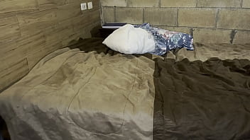 Cobré dinero para que me den un masaje desnuda y alguien si lo pagó excelente me dan un masaje y gano dinero super sabroso delicioso me encanta