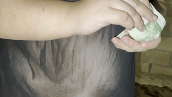 Cobré dinero para que me den un masaje desnuda y alguien si lo pagó excelente me dan un masaje y gano dinero super sabroso delicioso me encanta