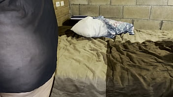 Cobré dinero para que me den un masaje desnuda y alguien si lo pagó excelente me dan un masaje y gano dinero super sabroso delicioso me encanta