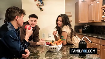 Hot Stepsiblings Sex thumbnail