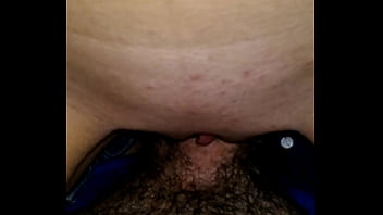 Novinha goiana sentando