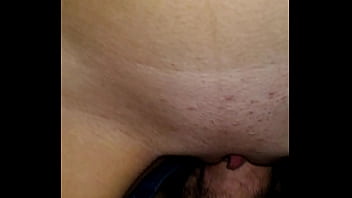 Novinha goiana sentando