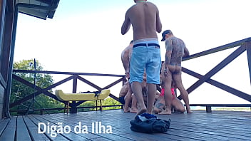 Suruba ao na sacada é gostosa demais