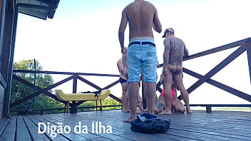 Suruba ao na sacada é gostosa demais