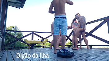 Suruba ao na sacada é gostosa demais