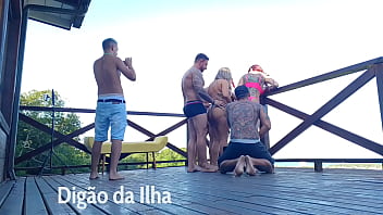 Suruba ao na sacada é gostosa demais