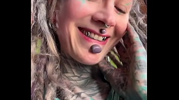 What can i do best with my tongue wrong asnwers only in the commentzz #tonguesplit #tongue #bodymodi