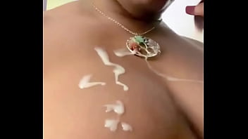 #tittytuesday #teasetuesday #ebonytitties #nobra #bigblacktitties #transtitties ##ebonybbw #ebonymature #blacktwitterporn thumbnail
