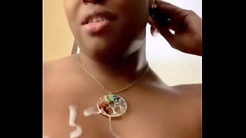 #tittytuesday #teasetuesday #ebonytitties #nobra #bigblacktitties #transtitties ##ebonybbw #ebonymature #blacktwitterporn thumbnail
