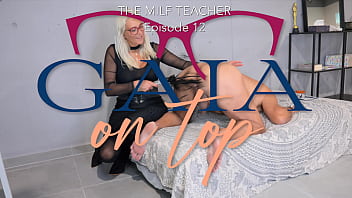 401 milf teacher drink pee pegging fisting and piss in ass and drink enema pee