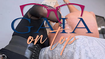 401 milf teacher drink pee pegging fisting and piss in ass and drink enema pee