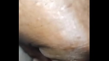 Destruído meu cu para aguentar 2 rolas dentro dele