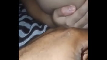 Destruído meu cu para aguentar 2 rolas dentro dele