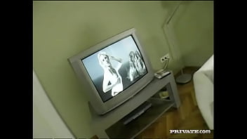 Teen bambi gets covered in cum after giving her boyfriend a handjob