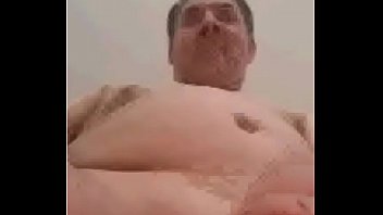 Levent er masturbiert