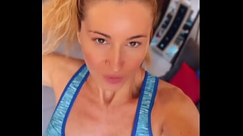 Un peu de sport avec moi qu'attends tu pour t'abonner et me rejoindre