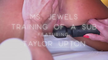 Femdom vs a bratty submissive taylor finds her place at the feet of ms jewels