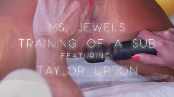 Femdom vs a bratty submissive taylor finds her place at the feet of ms jewels