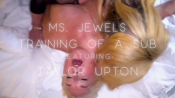Femdom vs a bratty submissive taylor finds her place at the feet of ms jewels