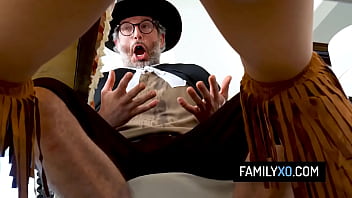 Thanksgiving dinner turned into orgy Thanksgiving dinner turned into orgy