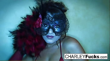 Hot brunette gets nuce