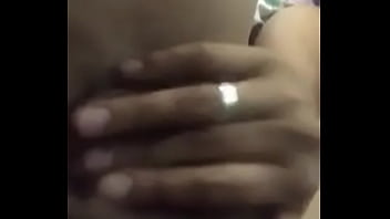 Tocándome para mi marido