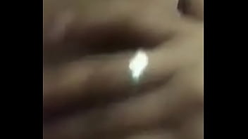 Tocándome para mi marido