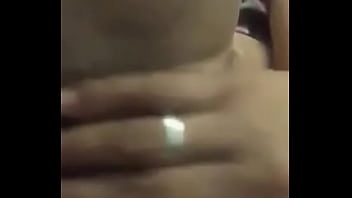 Tocándome para mi marido