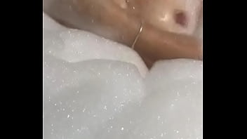 Abonnez vous ou achetez du contenu maintenant profitez du clip