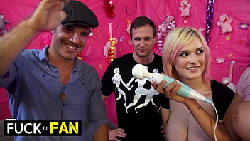 Tory lane & siri dahl await a threesome with 3 hung prizewinners