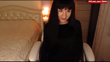 So sexy jessy m'lady typin' & teasin'