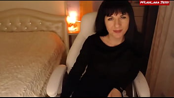 So sexy jessy m'lady typin' & teasin'