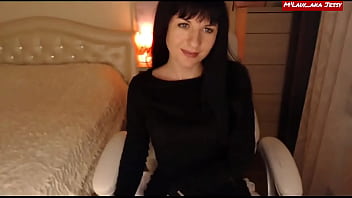 So sexy jessy m'lady typin' & teasin'