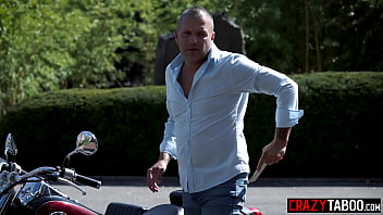 Horny babe swalowed big dick and babe enjoyed hardcore pussy fucking