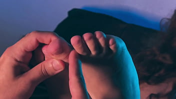 Up close with artemi's sweaty feet