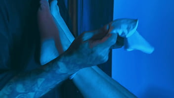 Up close with artemi's sweaty feet