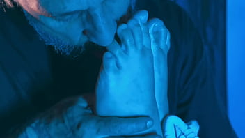 Up close with artemi's sweaty feet